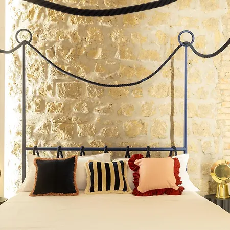 Montecalvario 34 By Napoliapartments דירה