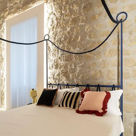 Montecalvario 34 By Napoliapartments דירה